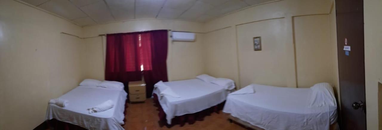 Hospedaje Tropical Dreams South End المظهر الخارجي الصورة